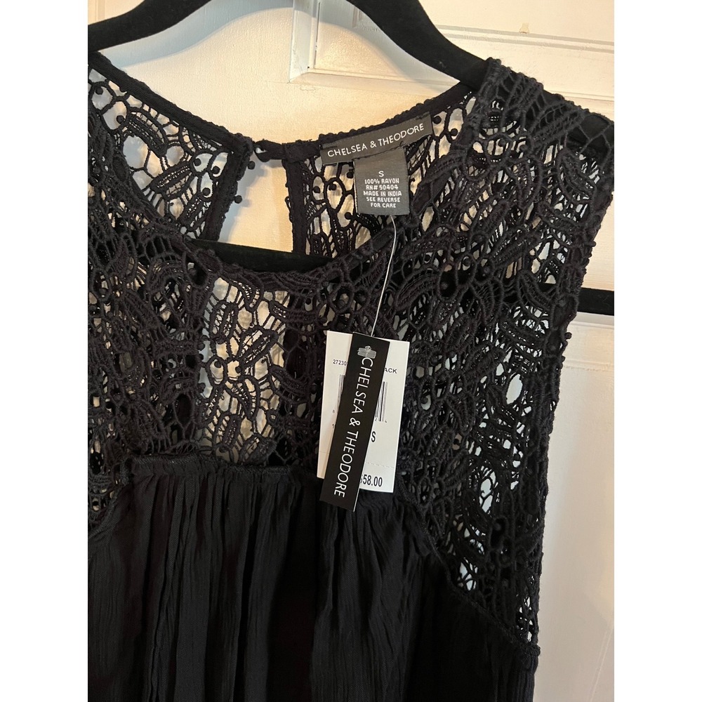 Chelsea & Theodore Black Crochet Lace Sleeveless Boho Blouse Top Small NWT - Picture 2 of 4